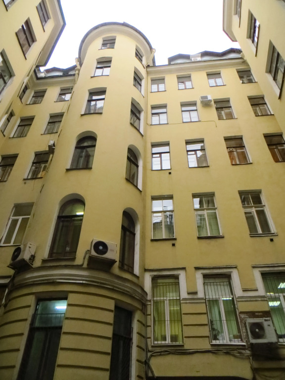 Апартаменты Сутки Петербург Невский 65