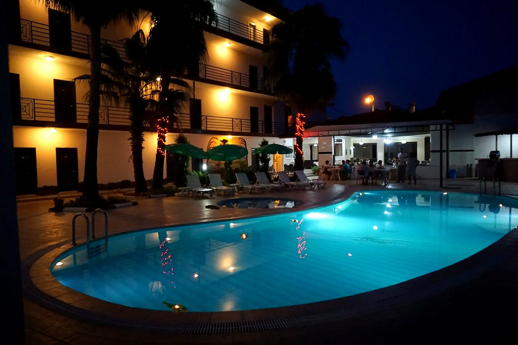 Отель Aybel Inn