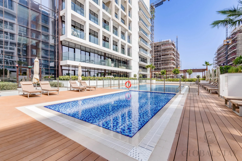 Апарт-отель Globalstay Azizi Riviera 67