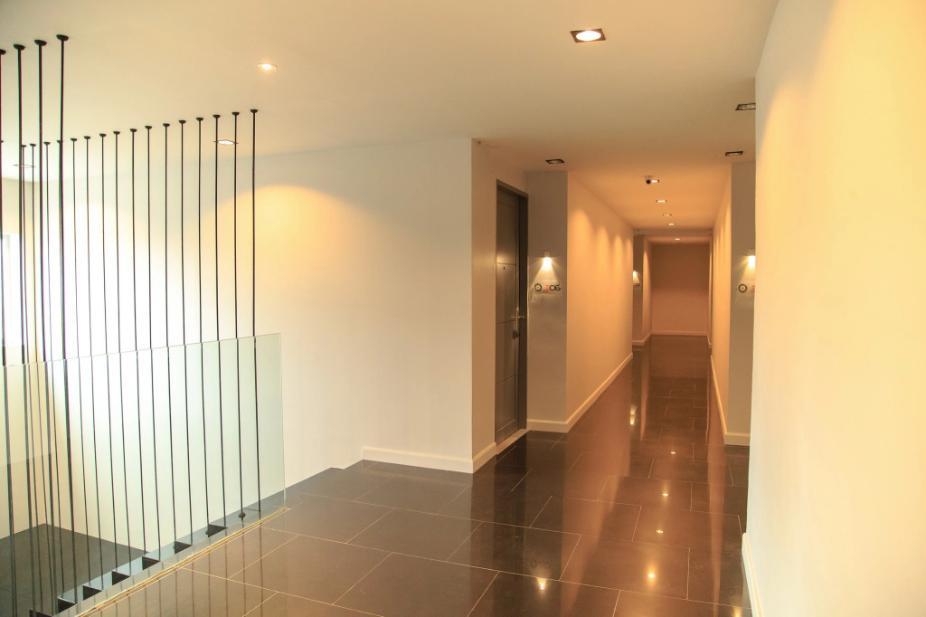 Отель Silla Loft Patong