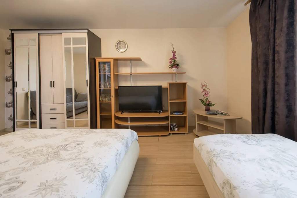 Квартира на Челюскинцев 62 НаСутки35
