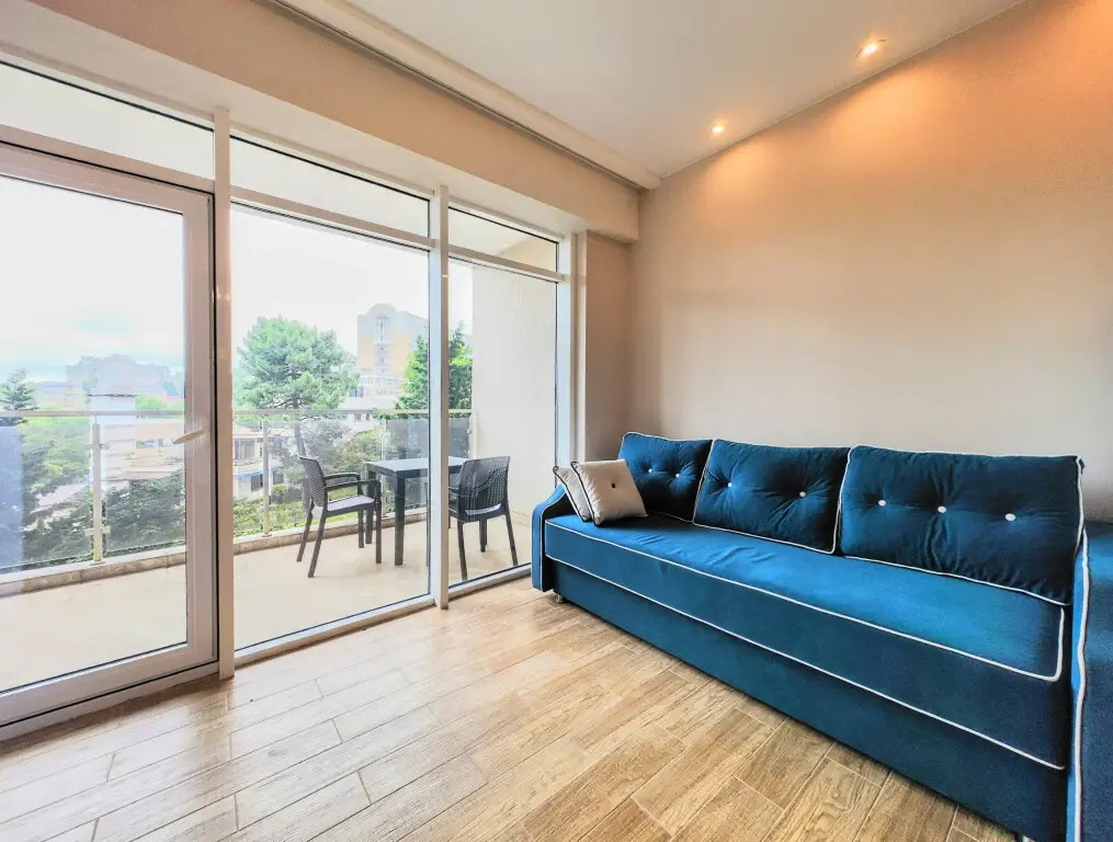 Апартаменты M Apartments SvetlanaPark 1