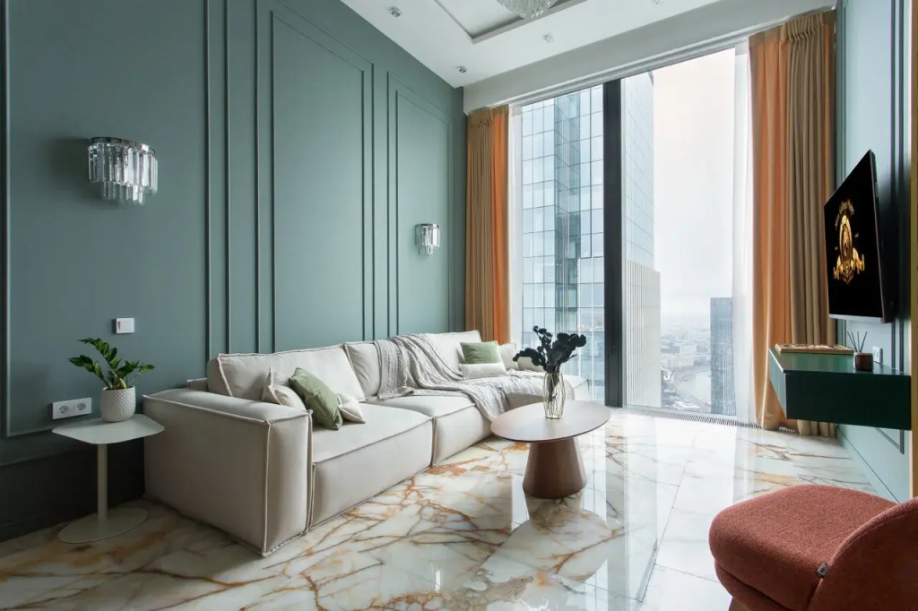 Апартаменты Sky City Moscow пентхаус-формат на 64 этаже: оникс, подсветка, панорамные окна Уникальный вид на башни и город