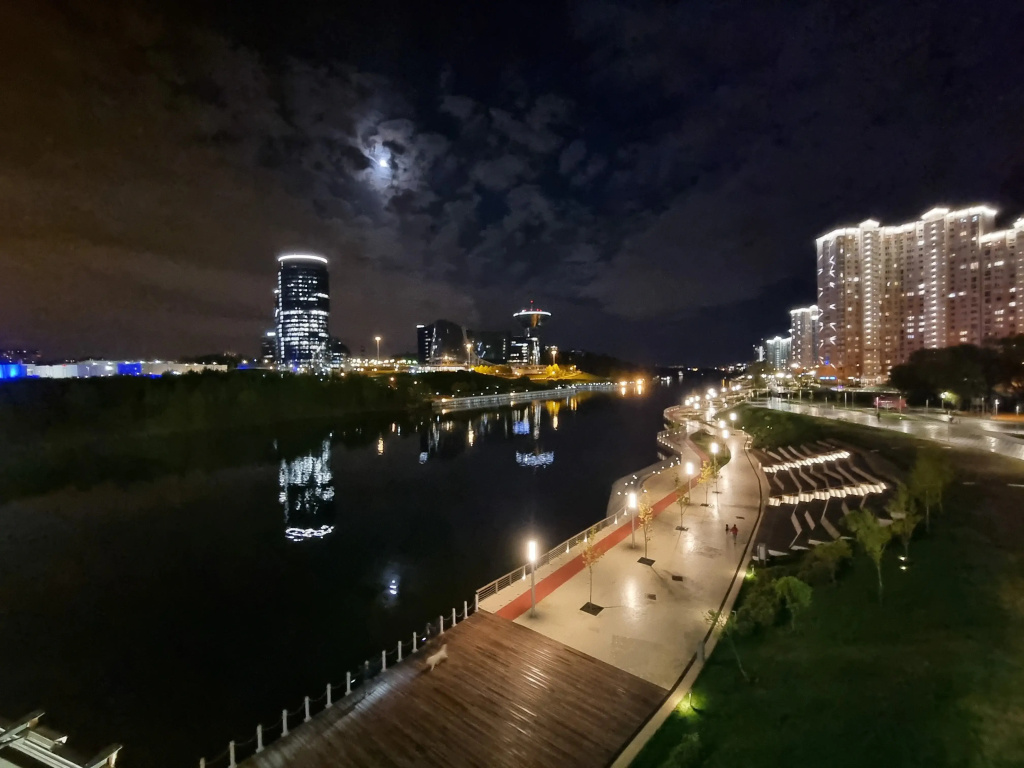 Квартира Good Nigth с пятью кроватями и прекрасным видом на реку Крокус и Вегас