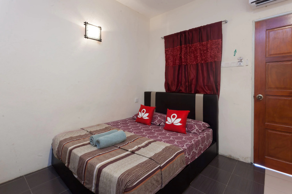 Отель ZEN Rooms Jalan Bohor