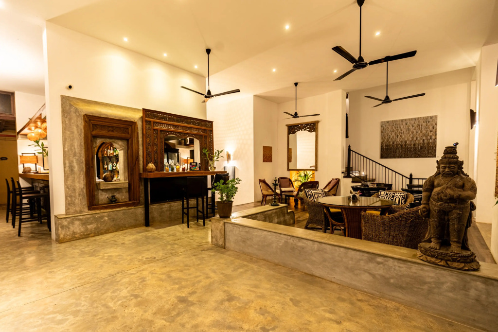 Aditya Resort, Hikkudawa