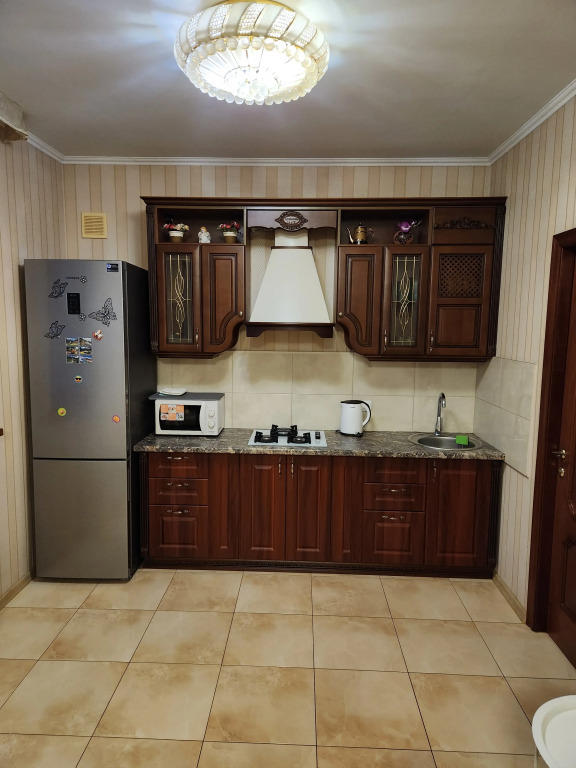 4 Lyuks Flat