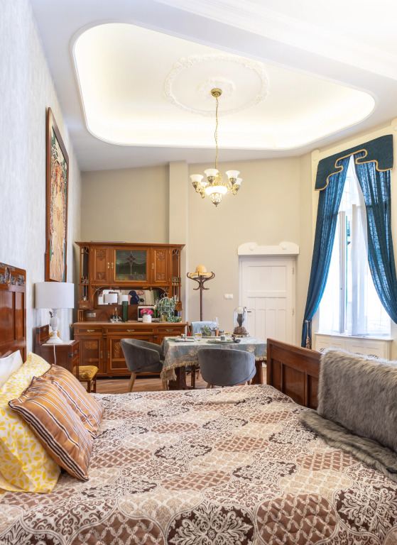 Budapest Art Nouveau Apartment