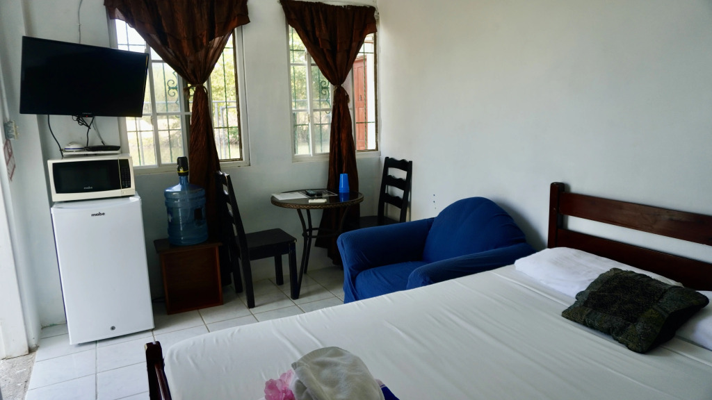 Апартаменты See Belize Sunroom