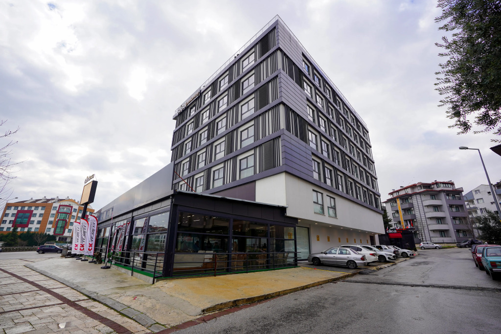 elea premium stay