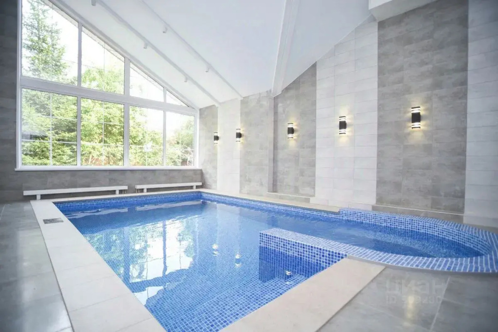 Замок Anstar House Vatutinki