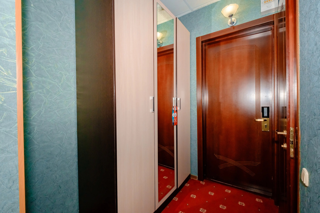 Отель Кипарис