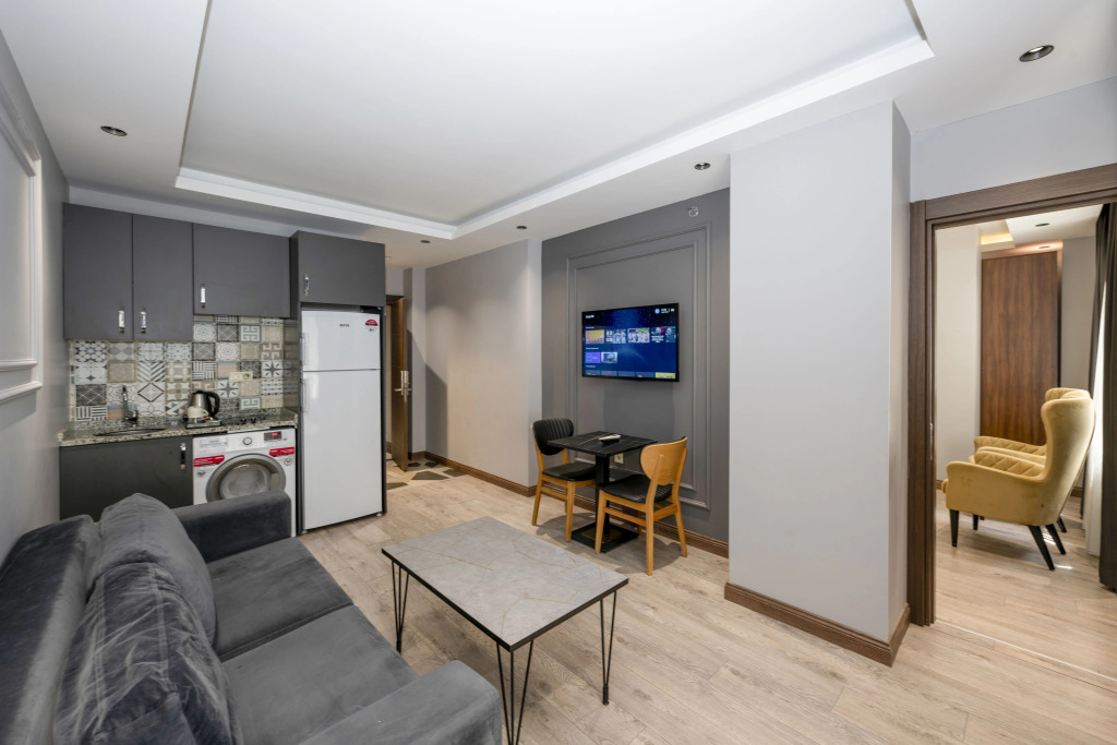 Отель Comfort Suites