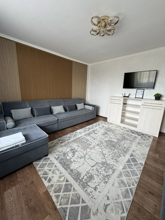 Квартира на Орбите 37
