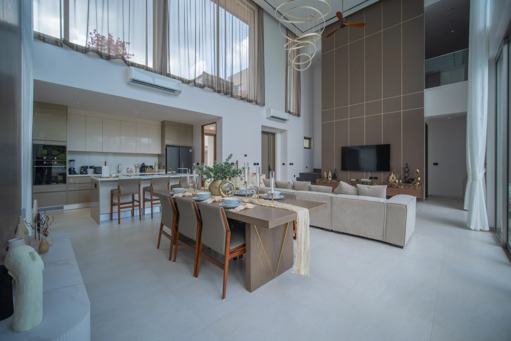 Grand View Residence Villa by NLA