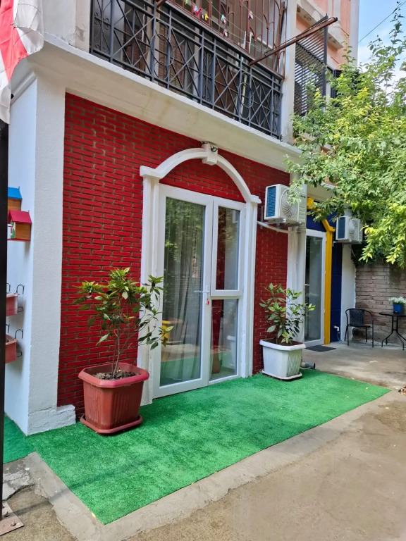 Апарт-отель Nebula's Red&White Apartment