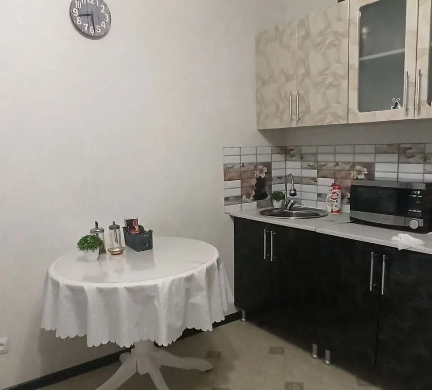 Квартира на улица Базарова 20