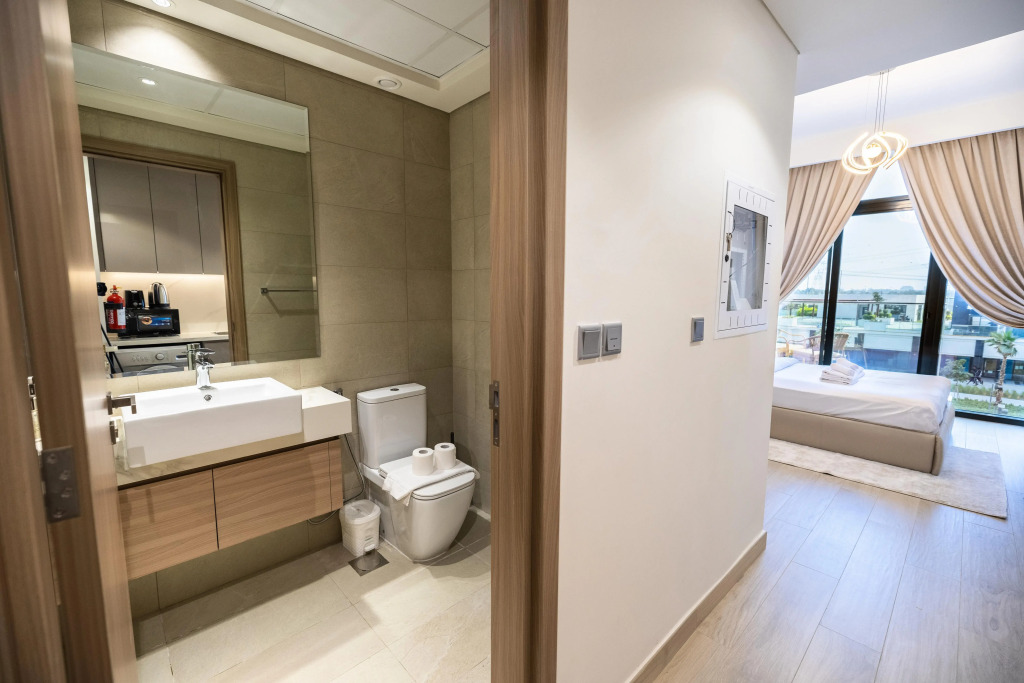 Elite LUX Holiday Homes -Upscale Studio in Azizi Riviera Prime Location Dubai