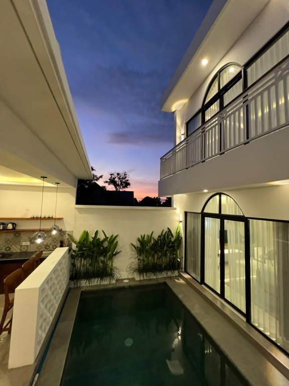 Вилла Carik Kerobokan Seminyak Canggu