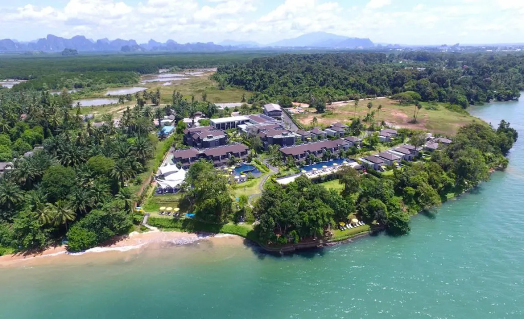 The ShellSea Krabi I Luxury Beach Front Resort & Pool Villa