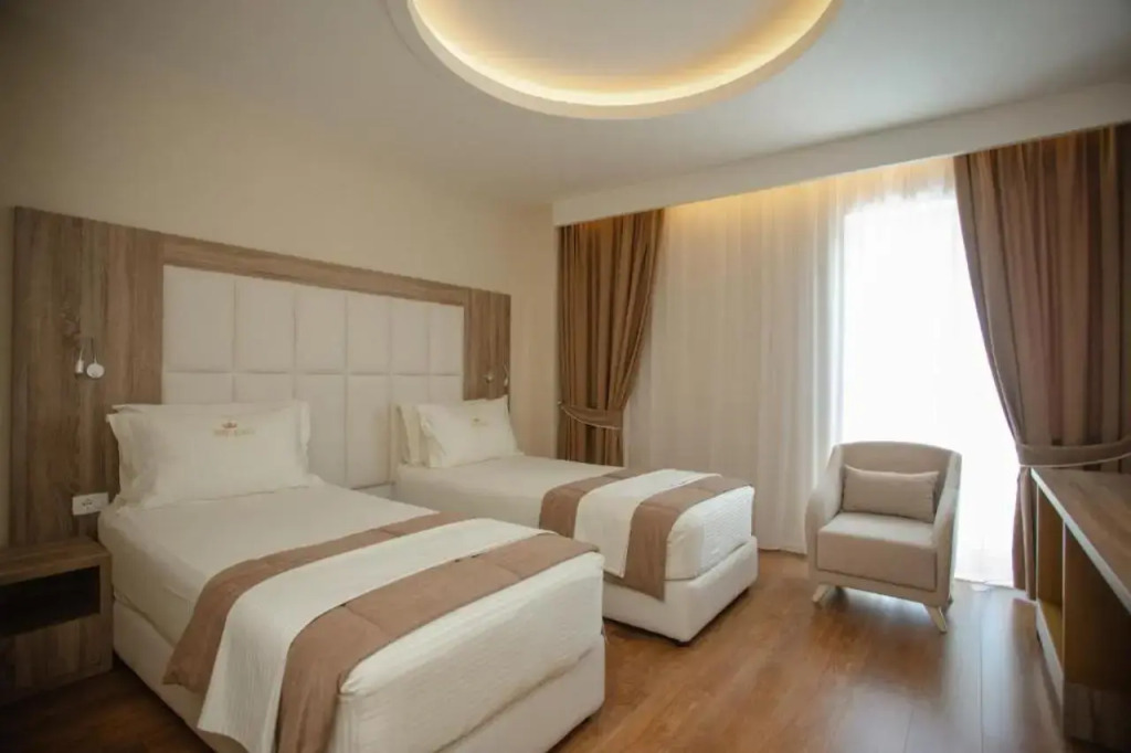 Kompleksi Exalco Al Hotel