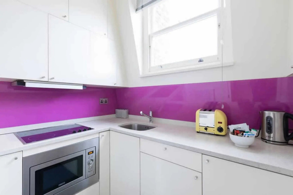 Апартаменты Comfortable Aircon Apartment Earls Court