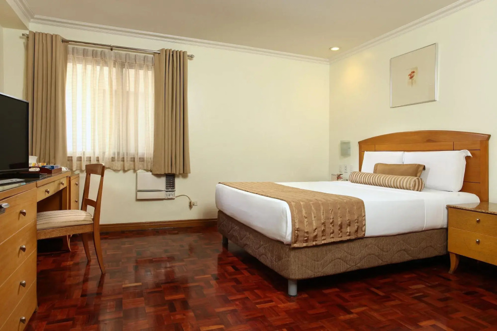 Отель City Garden Suites Manila