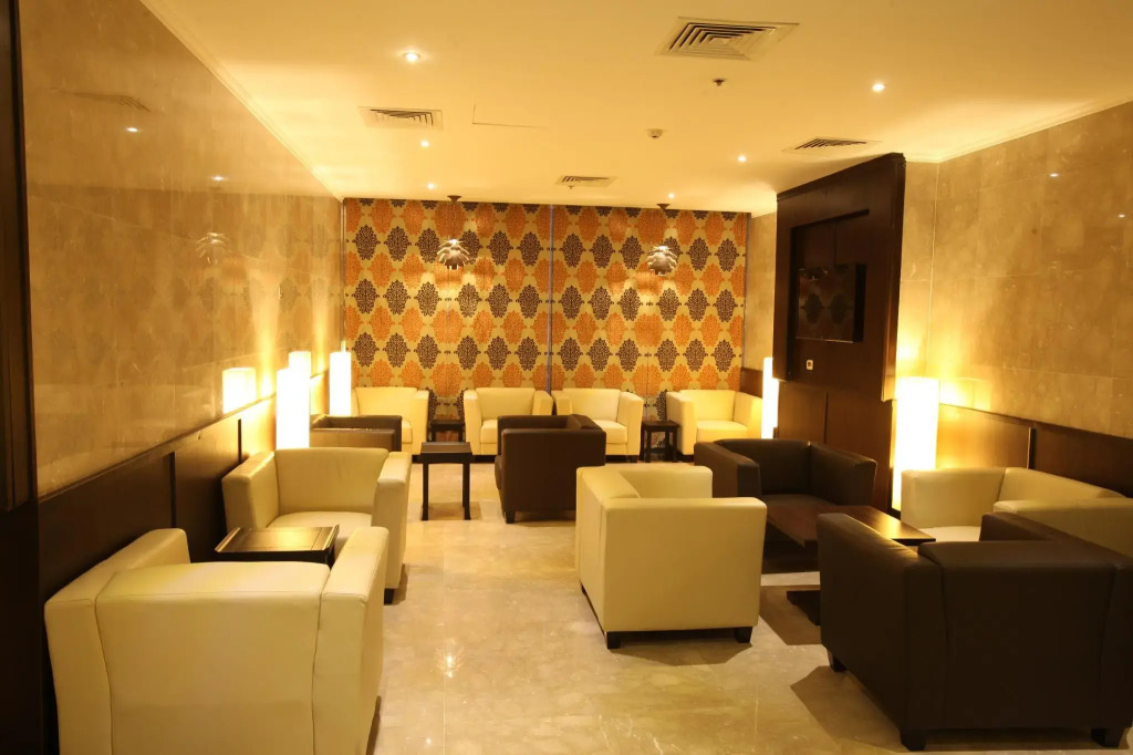Golden Ocean Hotel
