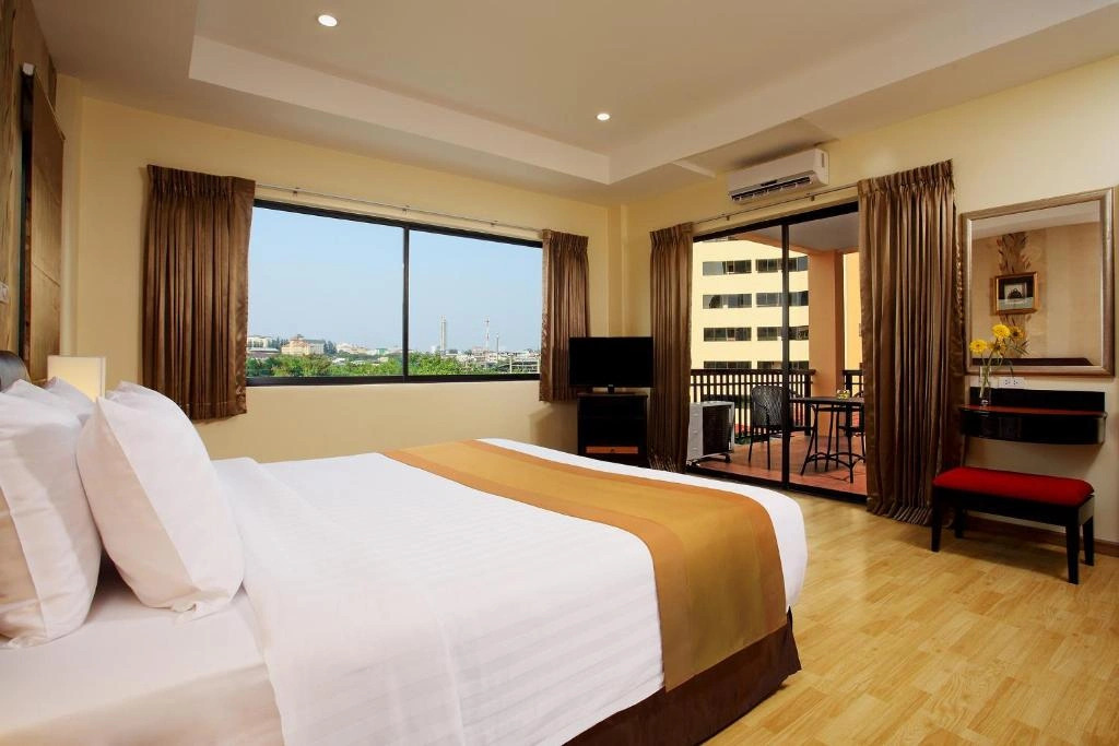 Отель Nova Park Hotel Pattaya