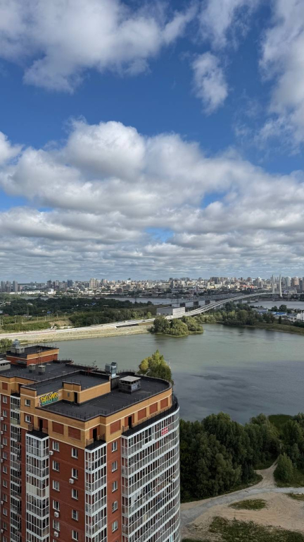 Квартира Зеркало города панорамная студия