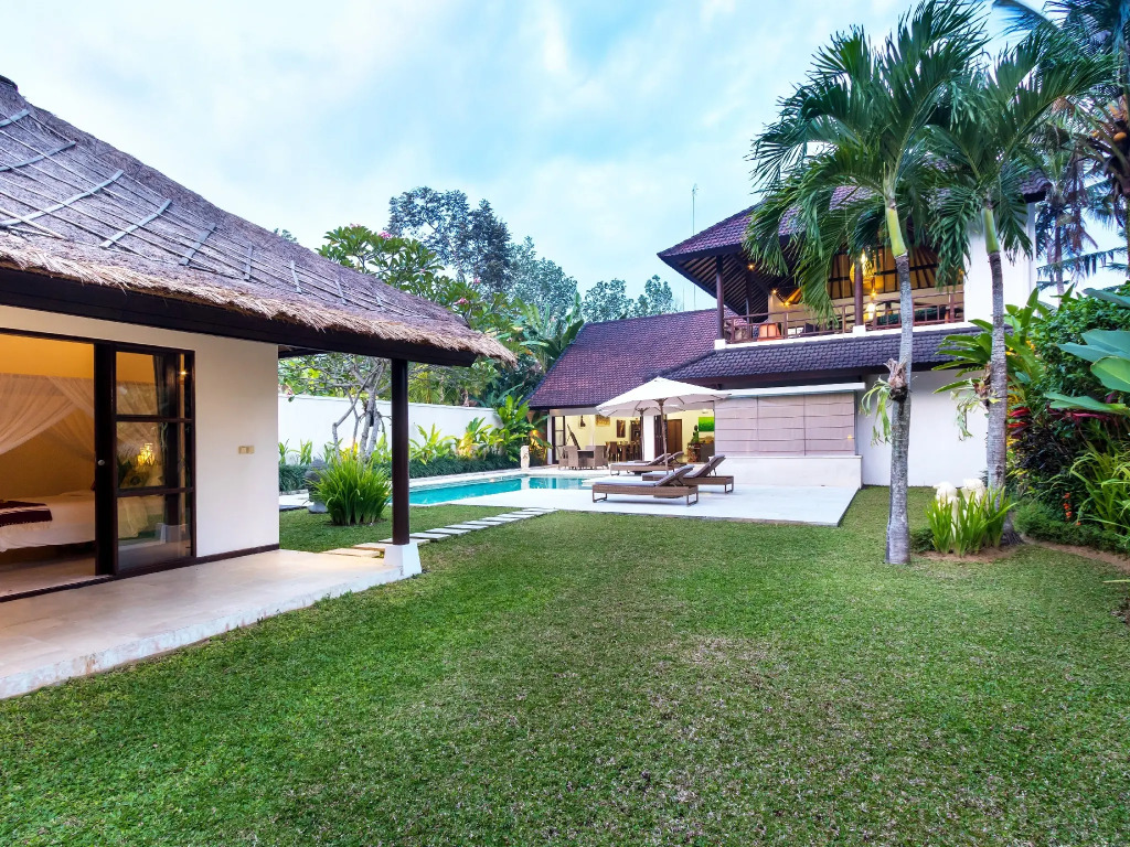 Villa Candi Kecil Empat by Villa Finder