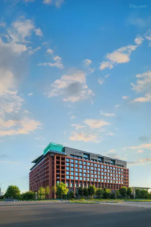 Отель Crowne Plaza Beijing Tongzhou by IHG