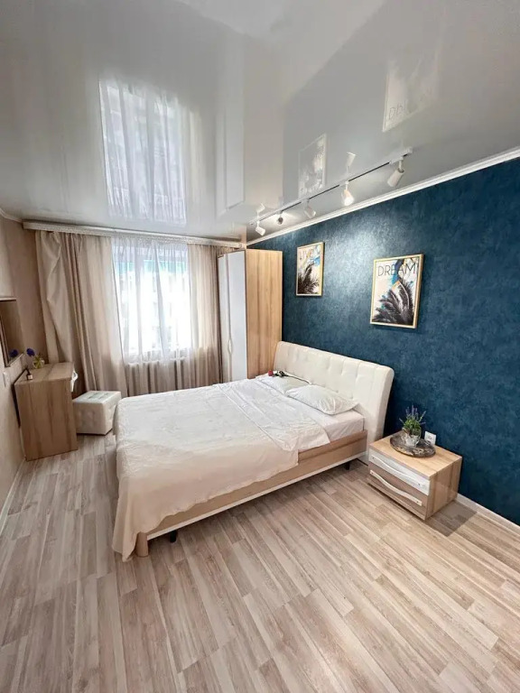 Квартира на Улице Виталия Кручины 8/8