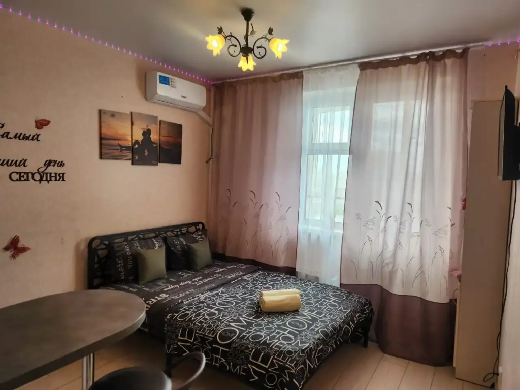 Квартира с Панорамным Видом на Озеро