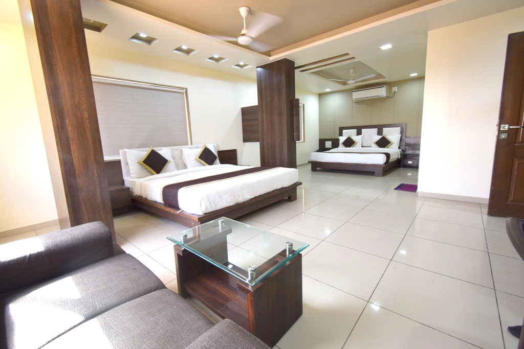 Отель Krishna Inn