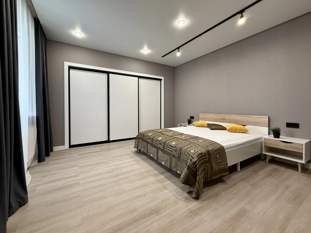 Квартира от компании Хоум Отель на Хусаиновых, 6