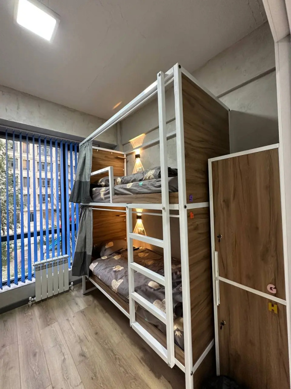 Хостел izzzi hostel Bishkek