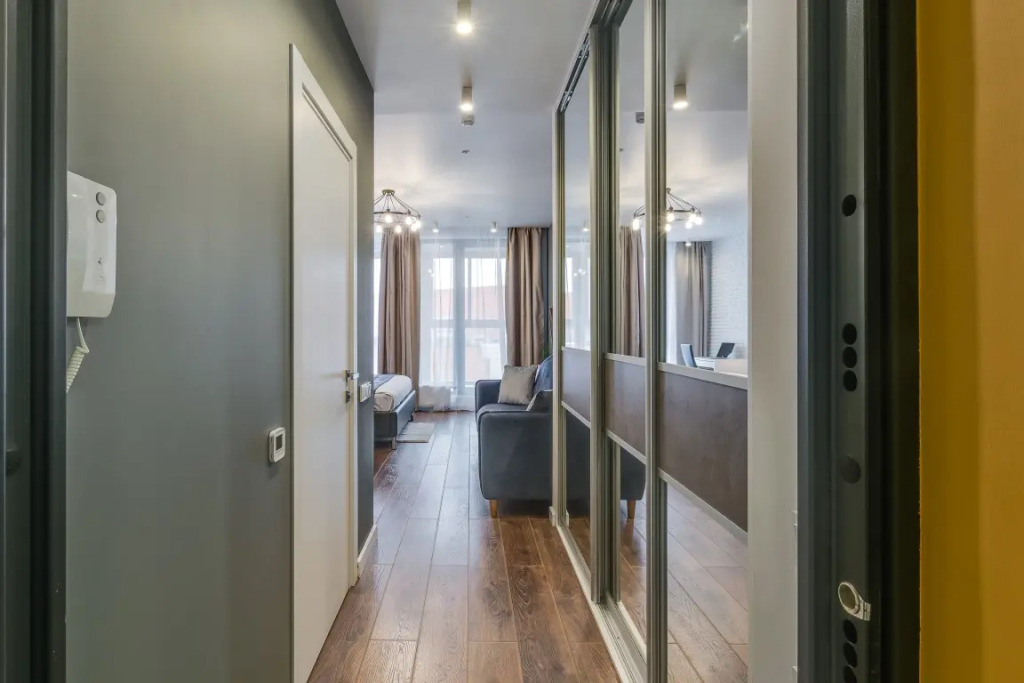 Апартаменты Улучшенные с Балконом и Видом на Парк Business Apartments
