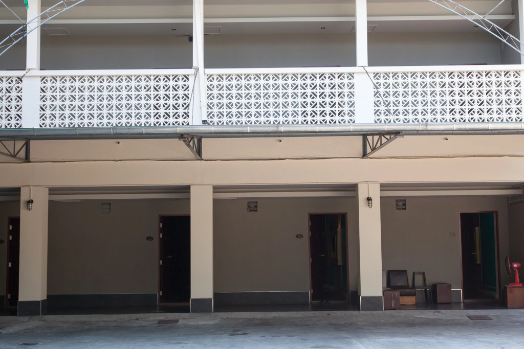 Отель ZEN Rooms Phiphit Phokhai