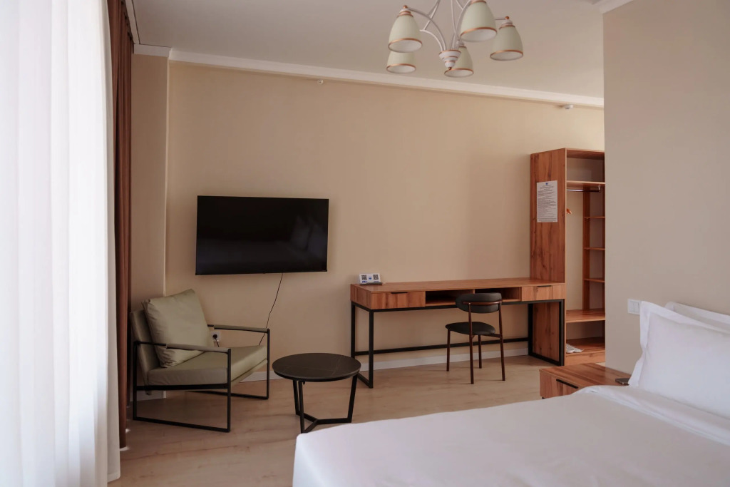 Отель Ton Azure Hotel