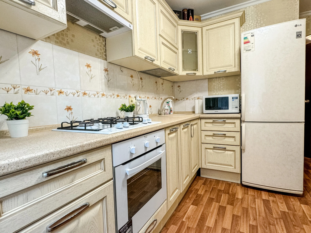 Квартира рядом с ДК Авангард