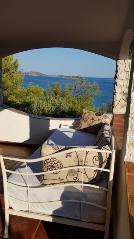 Pauk Villa