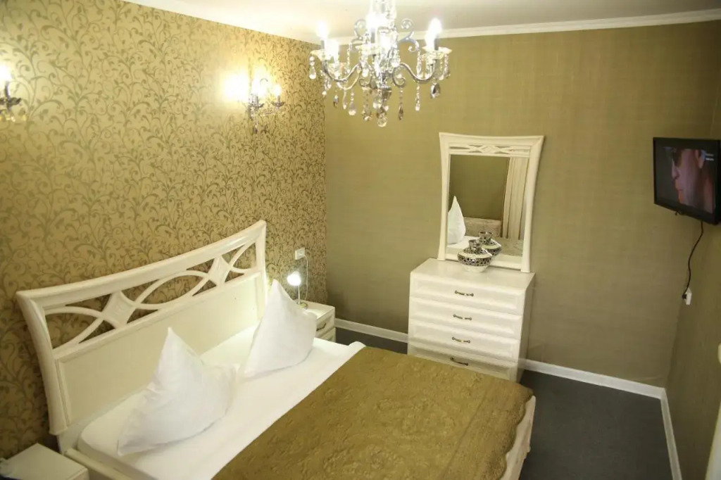 Sweet Home Hotel