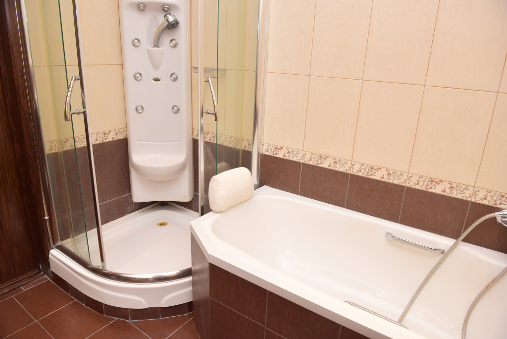 Апартаменты с балконом и с красивым видом из окна в Sutki Vip