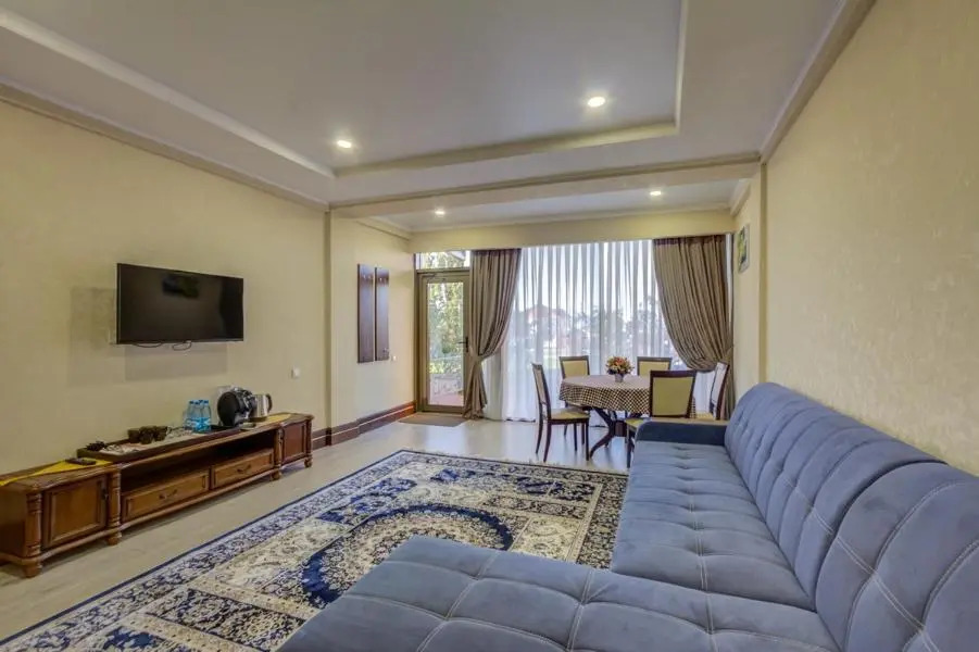 Karagat Hotel / Карагат