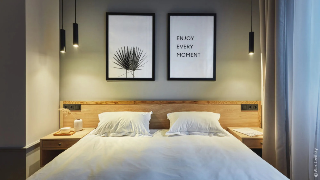 Wine and Pillow Hotel by Frapolli