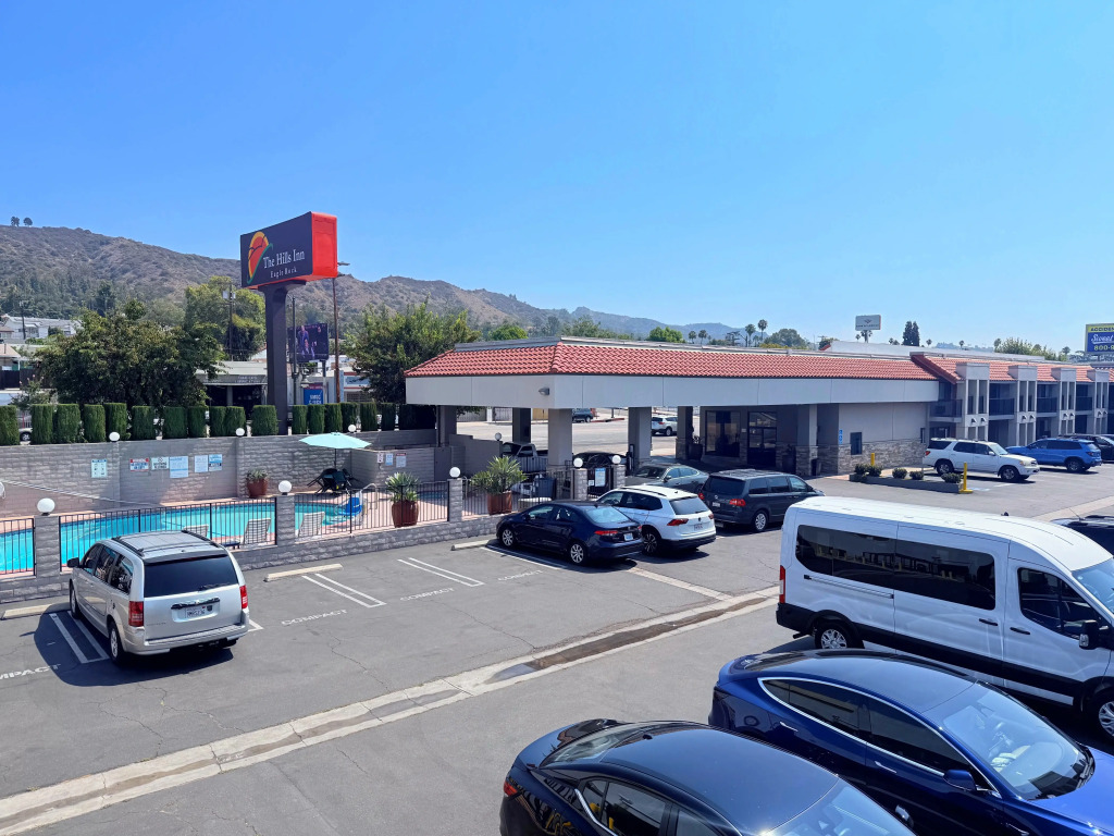 The Hills Inn Eagle Rock - Near Old Town Pasadena