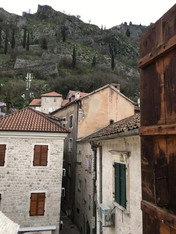 Athos Guesthouse