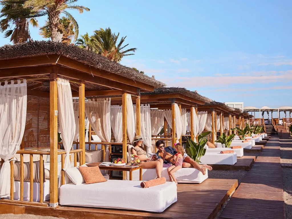 Rixos Sungate - The Land of Legends Access