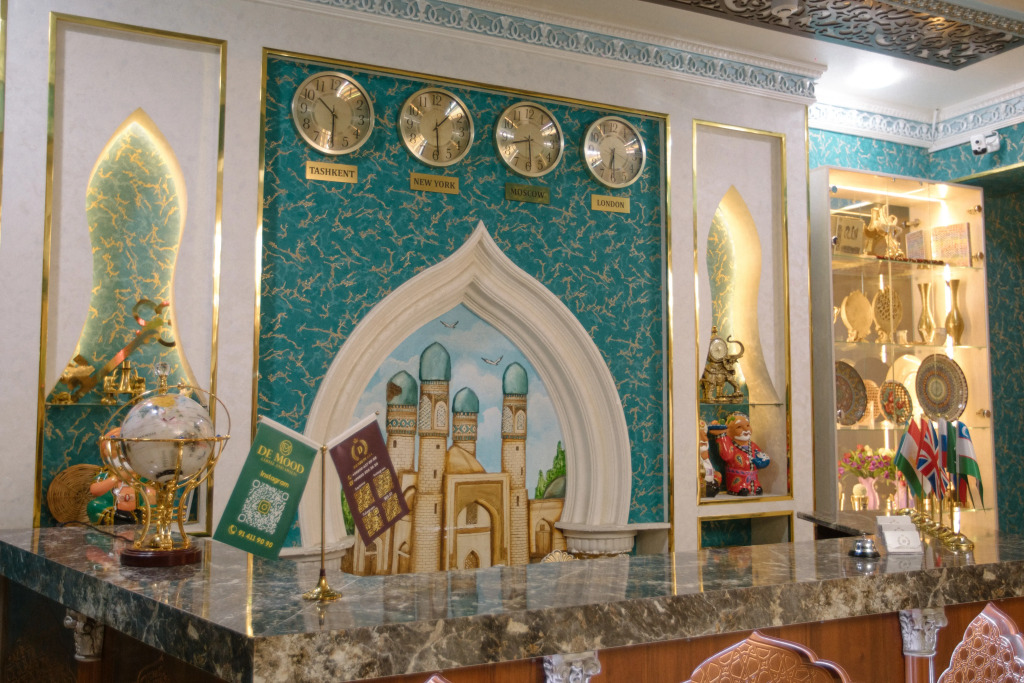 Dendi plaza premium hotel